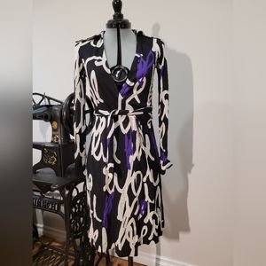 Diane Von Furstenburg wrap dress. 100% silk. Size 2